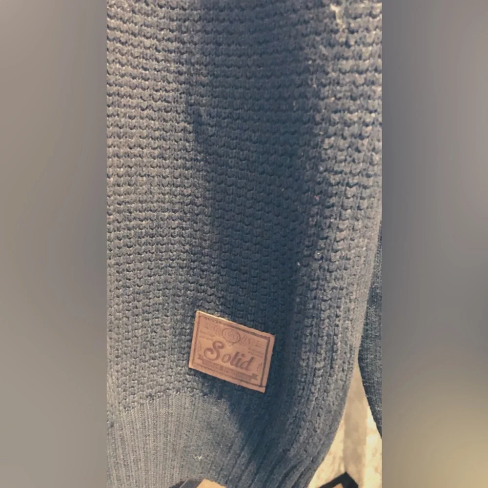 An absolutely stunning, well knitted Sweater, in color blue! - Picture 3 of 7